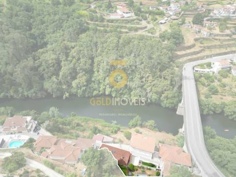 Moradia T5 Venda em Souselo,Cinfães