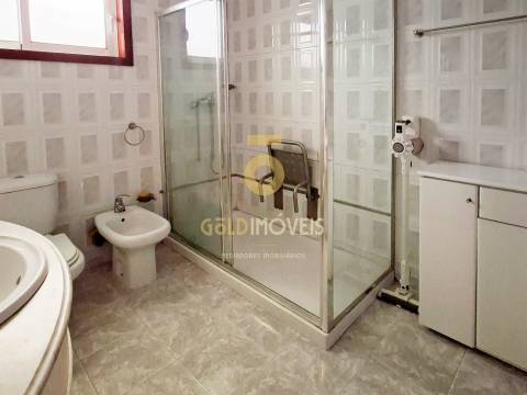 Moradia T5 Venda em Souselo,Cinfães