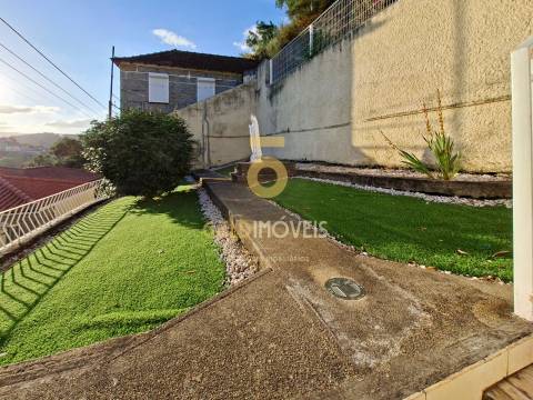 Moradia T5 Venda em Souselo,Cinfães