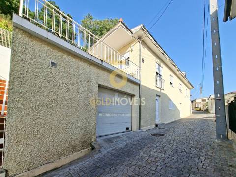 Moradia T5 Venda em Souselo,Cinfães