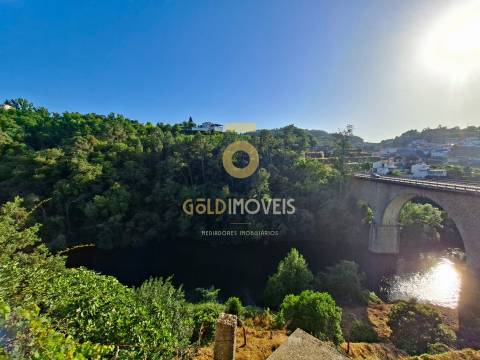 Moradia T5 Venda em Souselo,Cinfães