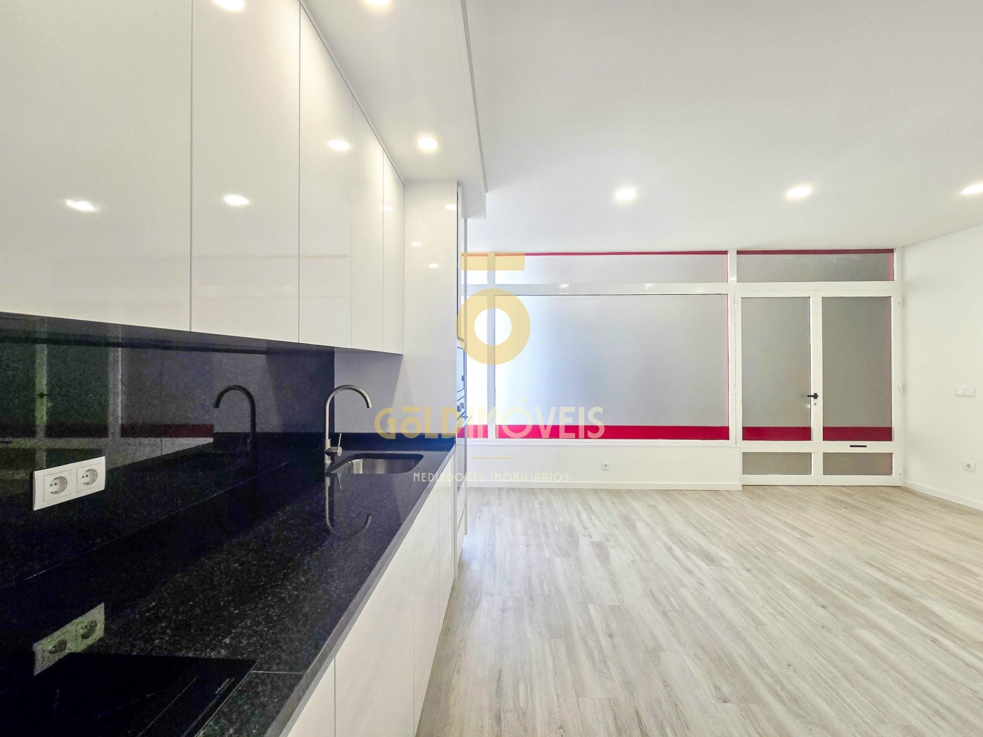 Apartamento T2 Venda em Lourosa,Santa Maria da Feira