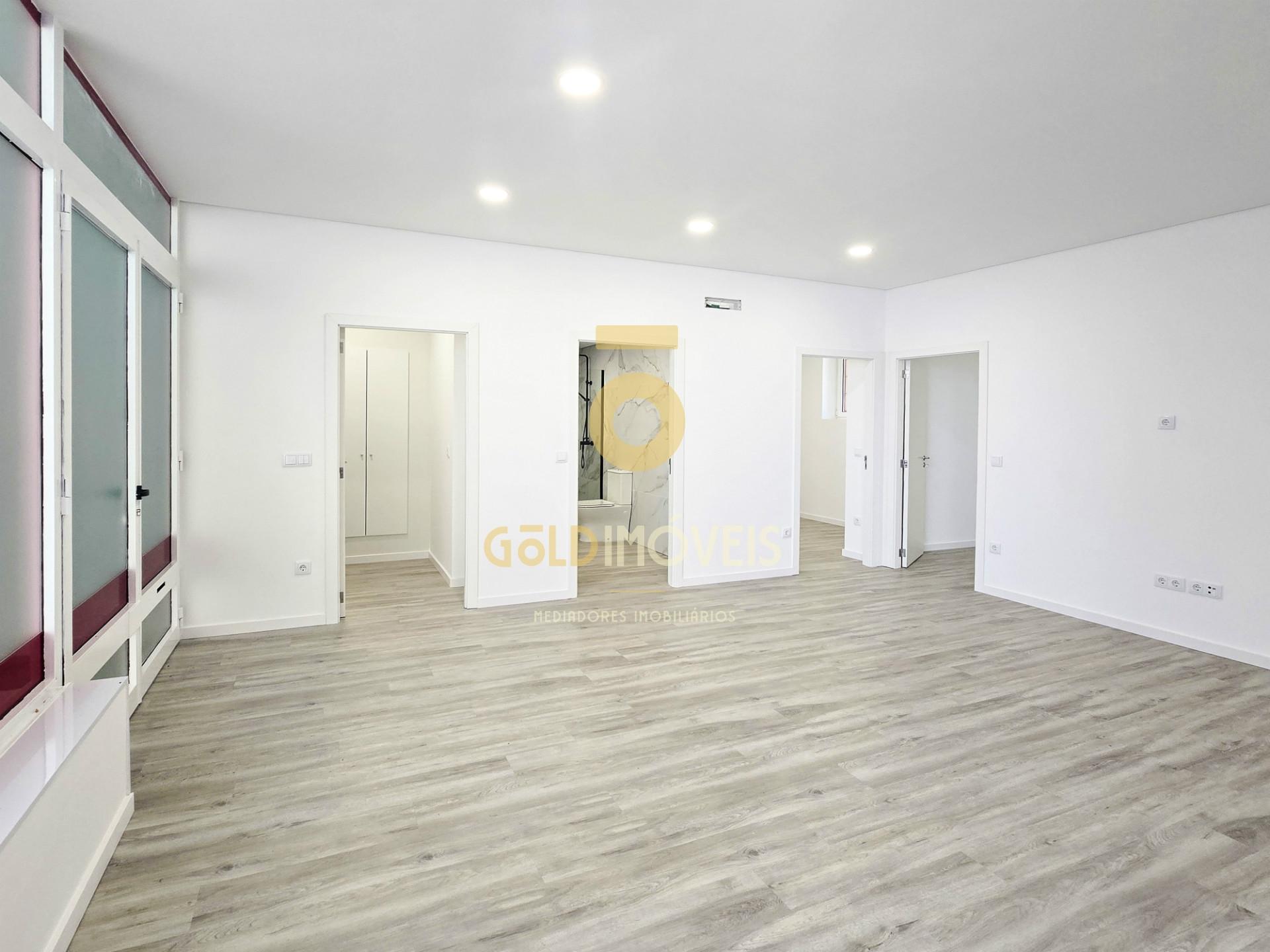 Apartamento T2 Venda em Lourosa,Santa Maria da Feira