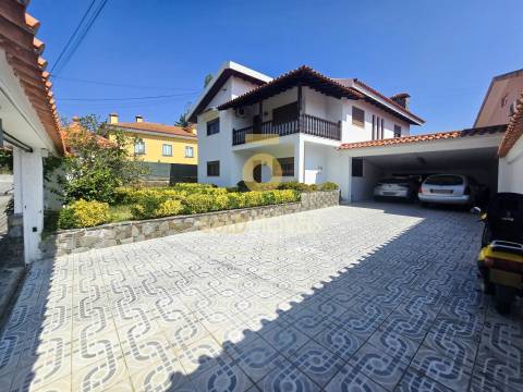 Moradia Isolada T4 Venda em Nogueira do Cravo e Pindelo,Oliveira de Azeméis