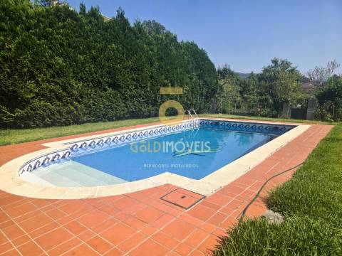 Moradia Isolada T4 Venda em Nogueira do Cravo e Pindelo,Oliveira de Azeméis