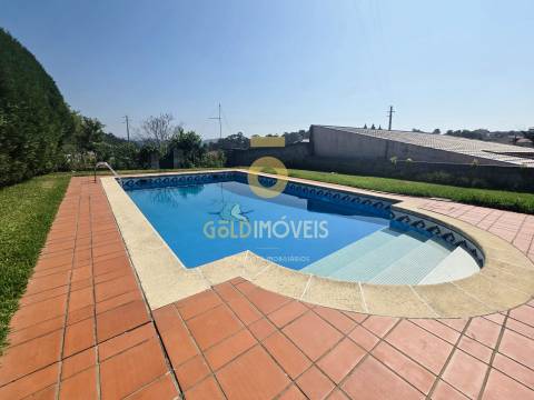 Moradia Isolada T4 Venda em Nogueira do Cravo e Pindelo,Oliveira de Azeméis