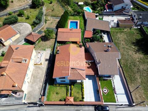 Moradia Isolada T4 Venda em Nogueira do Cravo e Pindelo,Oliveira de Azeméis