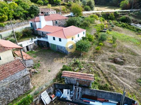 Moradia T3 Venda em Fornelos,Cinfães