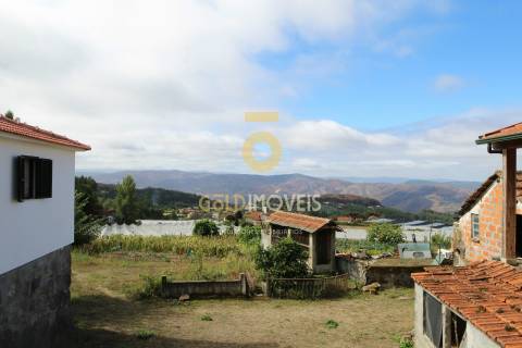 Moradia T3 Venda em Fornelos,Cinfães