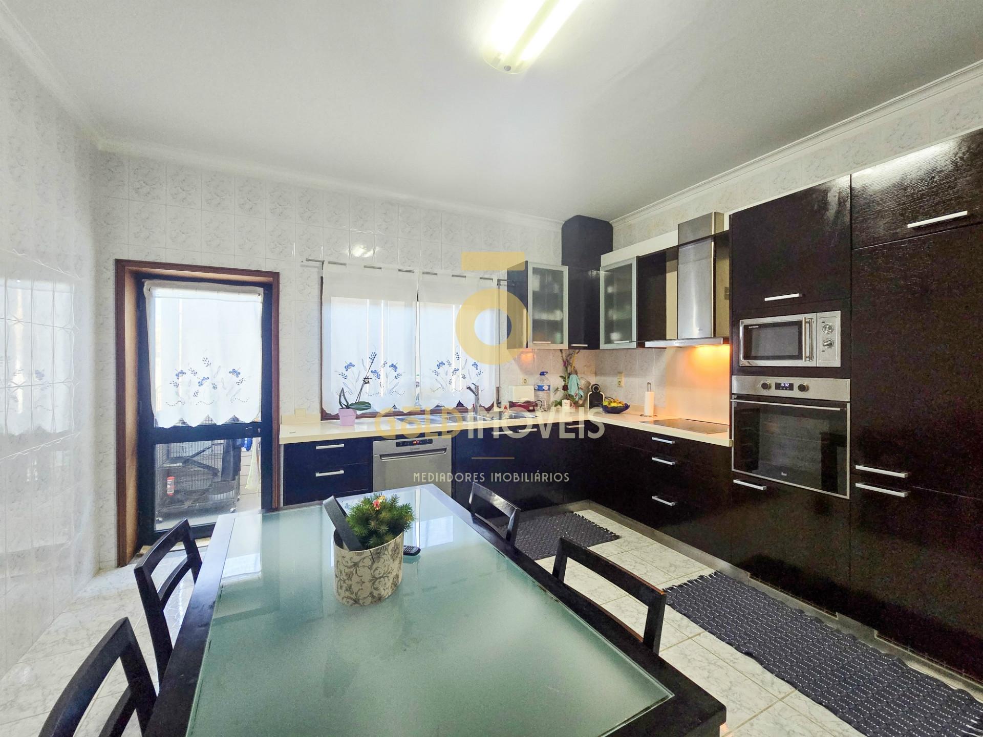 Apartamento T3 Venda em Cesar,Oliveira de Azeméis
