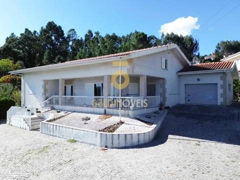 Moradia Isolada T3 Venda em Sobrado e Bairros,Castelo de Paiva