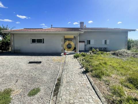 Moradia Isolada T3 Venda em Sobrado e Bairros,Castelo de Paiva