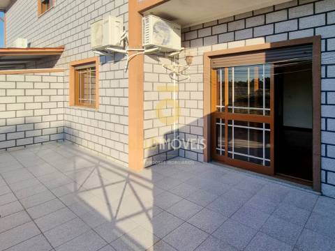 Apartamento T2 Venda em Guilhufe e Urrô,Penafiel