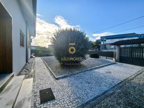 Moradia Isolada T3 Venda em Guilhufe e Urrô,Penafiel