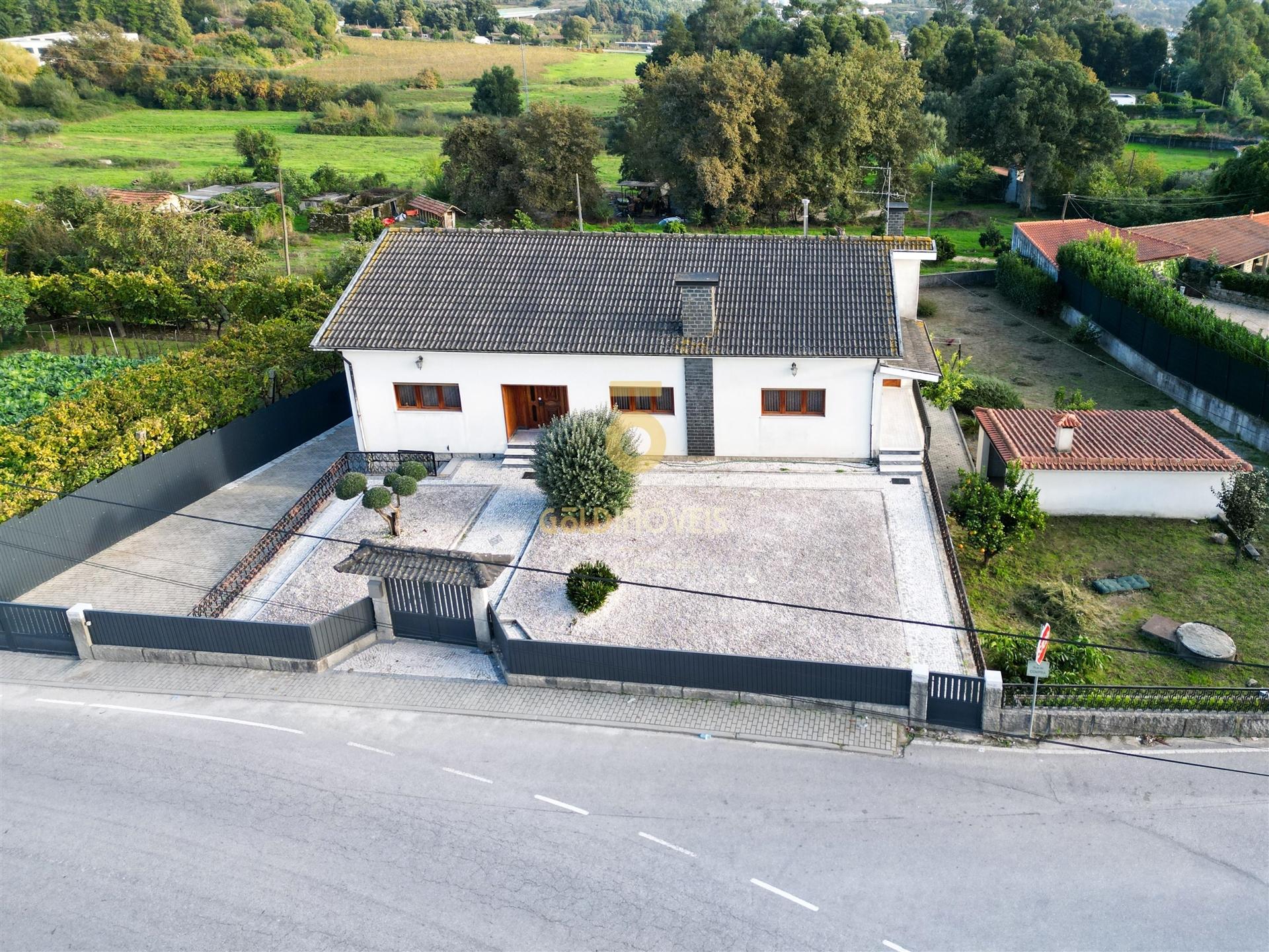 Moradia Isolada T3 Venda em Guilhufe e Urrô,Penafiel