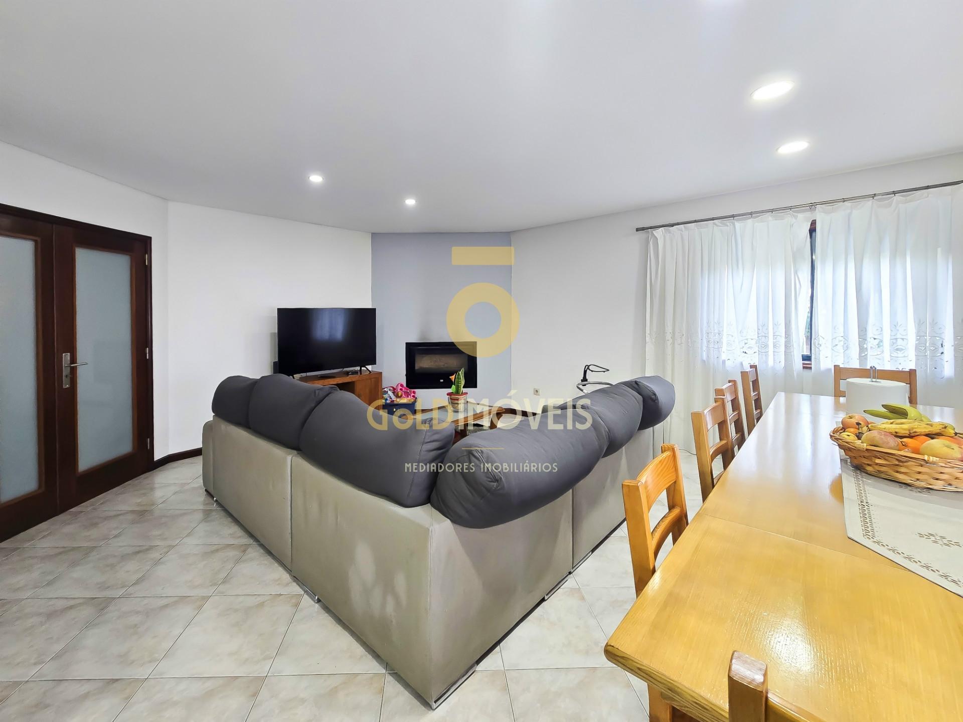 Apartamento T3 Venda em Lourosa,Santa Maria da Feira