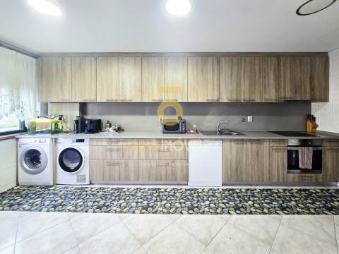 Apartamento T3 Venda em Lourosa,Santa Maria da Feira