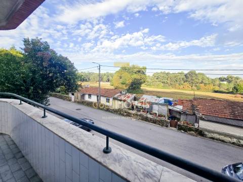 Apartamento T3 Venda em Lourosa,Santa Maria da Feira