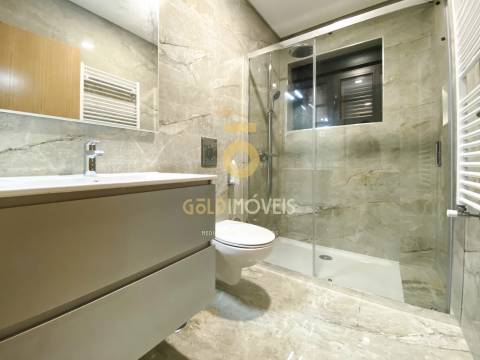 Moradia Geminada T3 Venda em Macieira de Sarnes,Oliveira de Azeméis