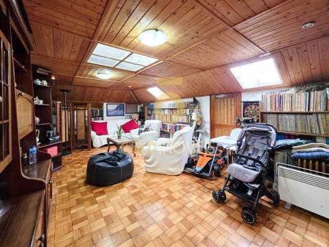 Apartamento T3 DUPLEX Venda em Mafamude e Vilar do Paraíso,Vila Nova de Gaia