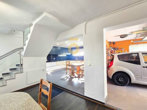 Moradia T4 Venda em Lourosa,Santa Maria da Feira