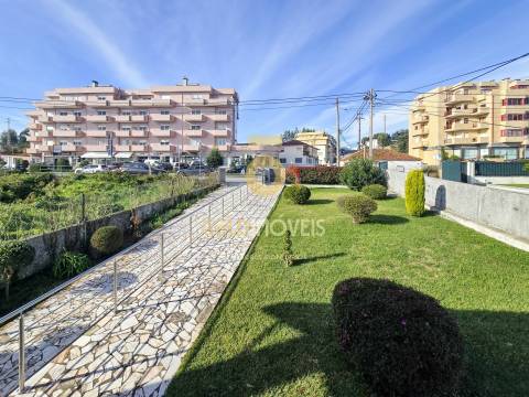 Moradia T4 Venda em Lourosa,Santa Maria da Feira