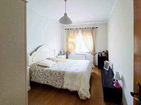 Apartamento T3 Venda em Nespereira,Cinfães