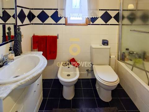 Apartamento T3 Venda em Nespereira,Cinfães