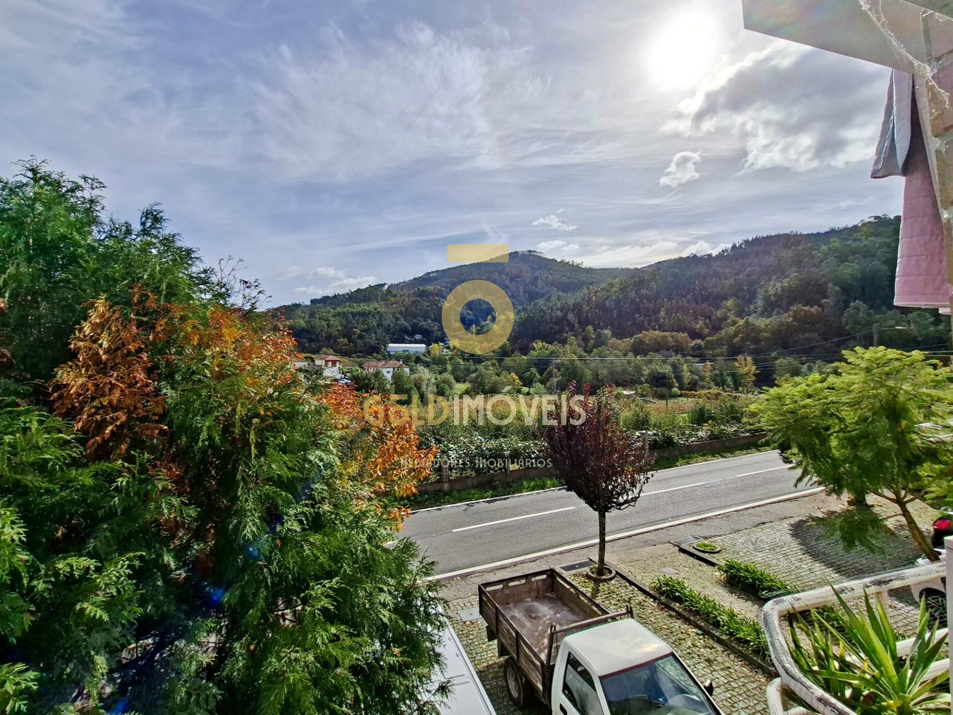 Apartamento T3 Venda em Nespereira,Cinfães