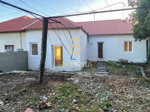 Moradia T3 Venda em Aves,Santo Tirso