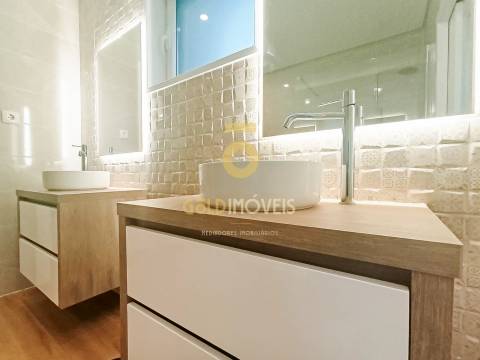 Moradia Geminada T3 Venda em Recezinhos (São Mamede),Penafiel