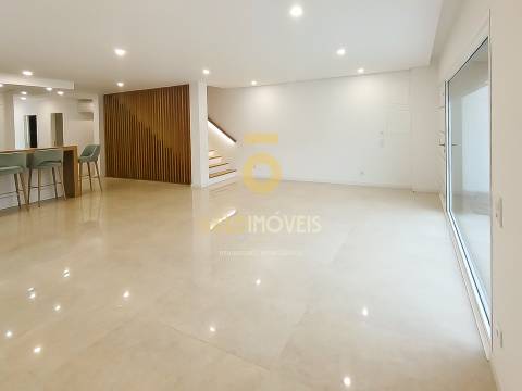 Moradia Geminada T3 Venda em Recezinhos (São Mamede),Penafiel