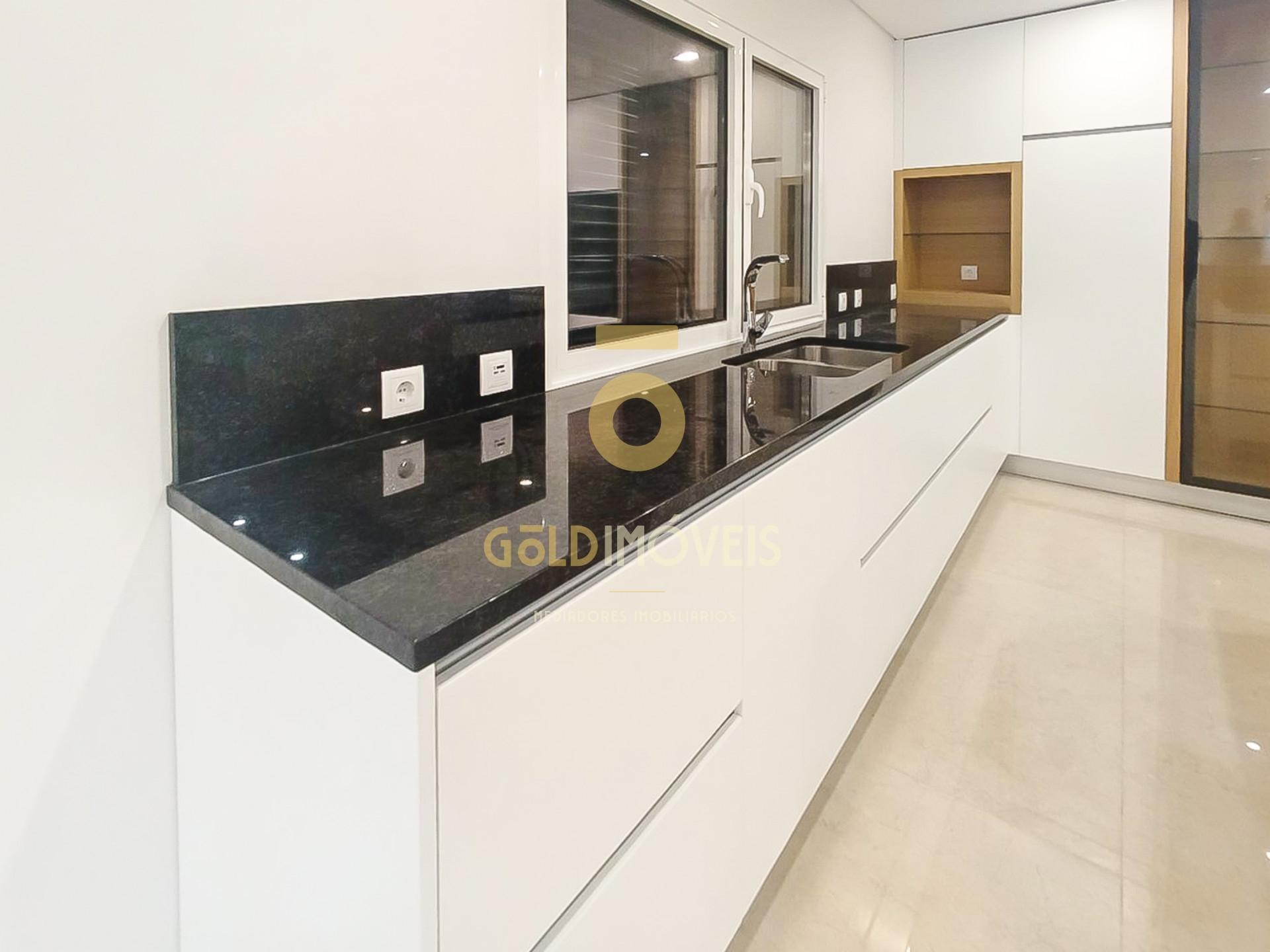 Moradia Geminada T3 Venda em Recezinhos (São Mamede),Penafiel