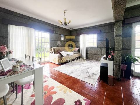 Moradia Isolada T3 Venda em Alpendorada, Várzea e Torrão,Marco de Canaveses