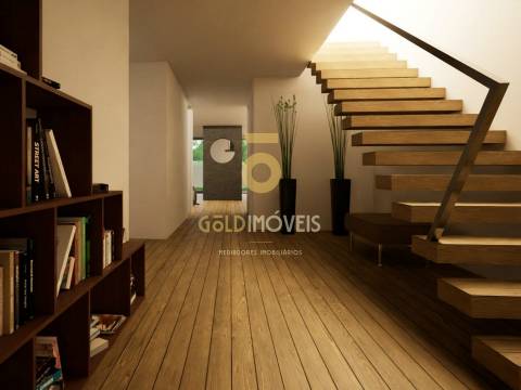 Moradia Geminada T4 Venda em Loureiro,Oliveira de Azeméis