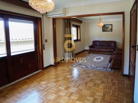 Moradia Isolada T3 Venda em Oliveira de Azeméis, Santiago de Riba-Ul, Ul, Macinhata da Seixa e Madail,Oliveira de Azeméis