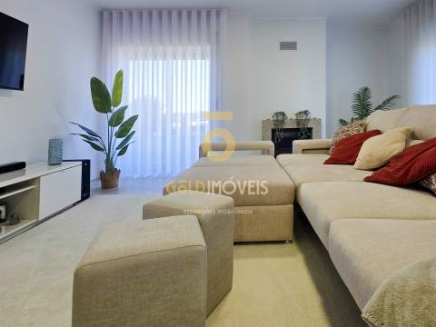 Apartamento T3 Venda em Pinheiro da Bemposta, Travanca e Palmaz,Oliveira de Azeméis