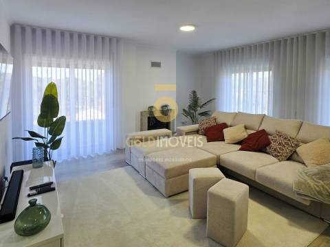 Apartamento T3 Venda em Pinheiro da Bemposta, Travanca e Palmaz,Oliveira de Azeméis