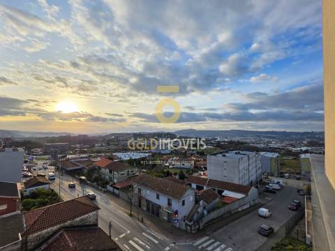 Apartamento T3 para Arrendamento – Centro de Penafiel