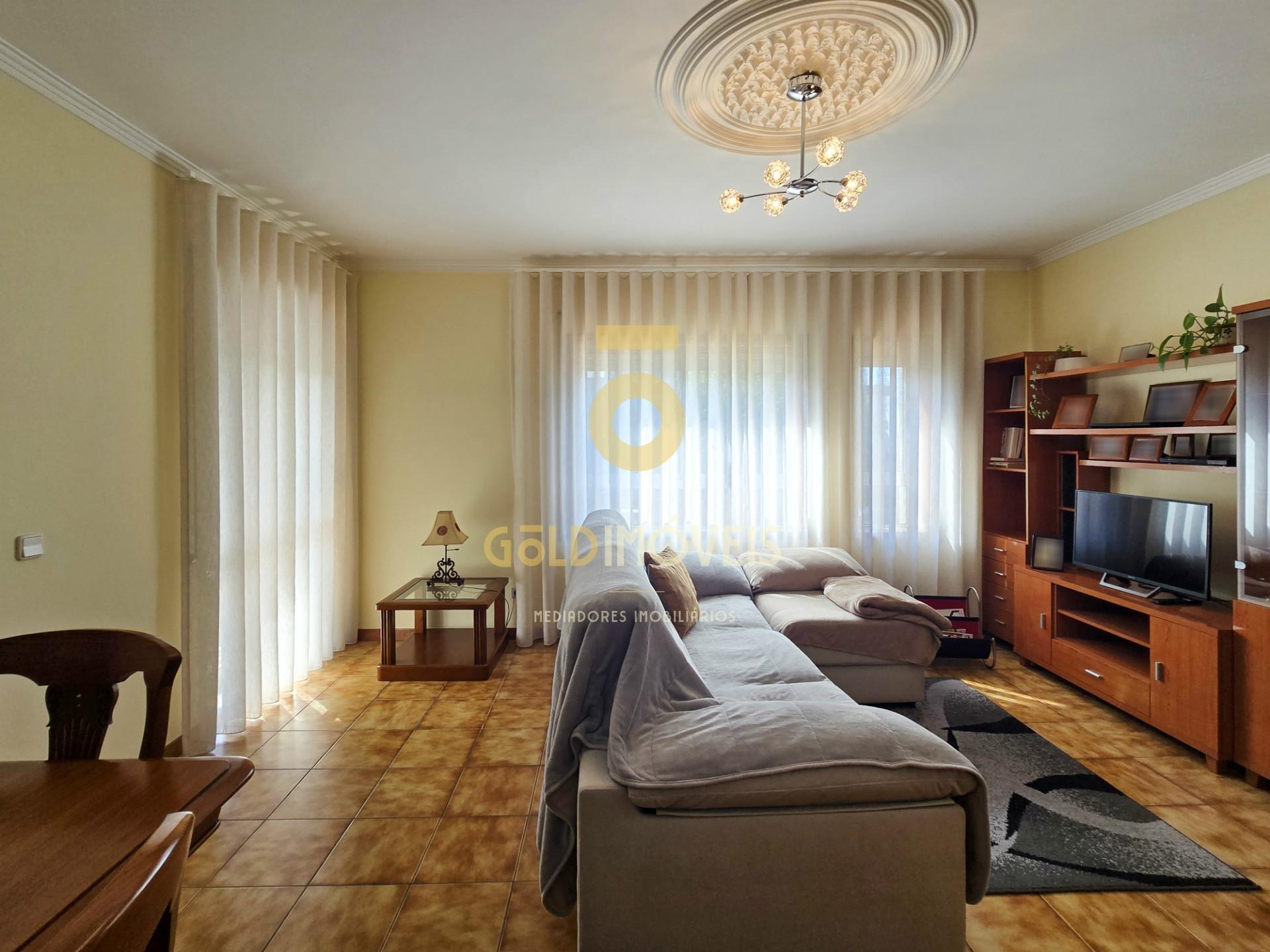 Apartamento T3 Venda em Santa Maria da Feira, Travanca, Sanfins e Espargo,Santa Maria da Feira