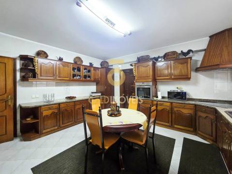 Moradia T4 Venda em Santa Maria de Lamas,Santa Maria da Feira