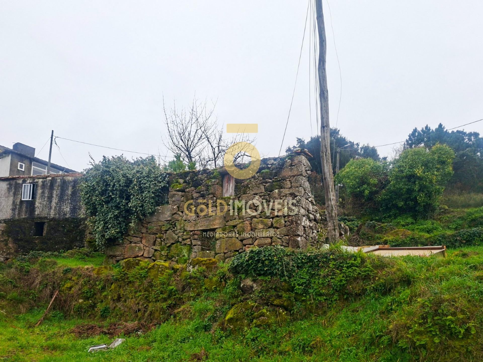 Moradia para Restaurar  Venda em São Cristóvão de Nogueira,Cinfães