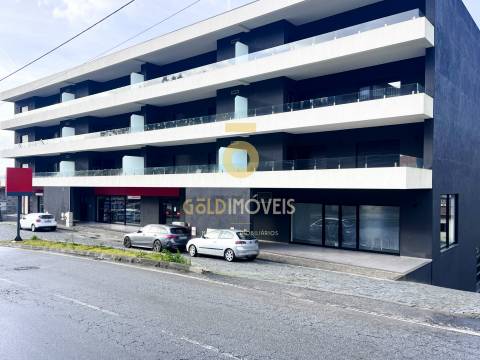 Loja  Venda em Rio de Moinhos,Penafiel