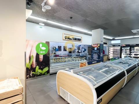 Loja  Venda em Rio de Moinhos,Penafiel