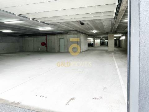 Loja  Venda em Rio de Moinhos,Penafiel