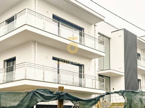 Apartamento T2 Venda em Mansores,Arouca