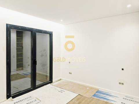 Apartamento T2 Venda em Mansores,Arouca