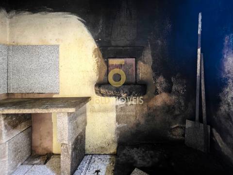 Moradia Rústica T2 Venda em Alpendorada, Várzea e Torrão,Marco de Canaveses