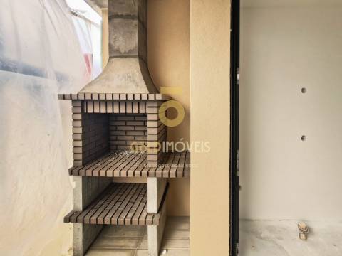 Moradia em Banda T3 Venda em Loureiro,Oliveira de Azeméis