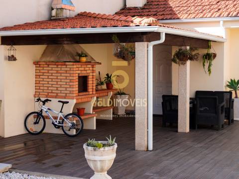 Moradia em Banda T3 Venda em Sobrado e Bairros,Castelo de Paiva